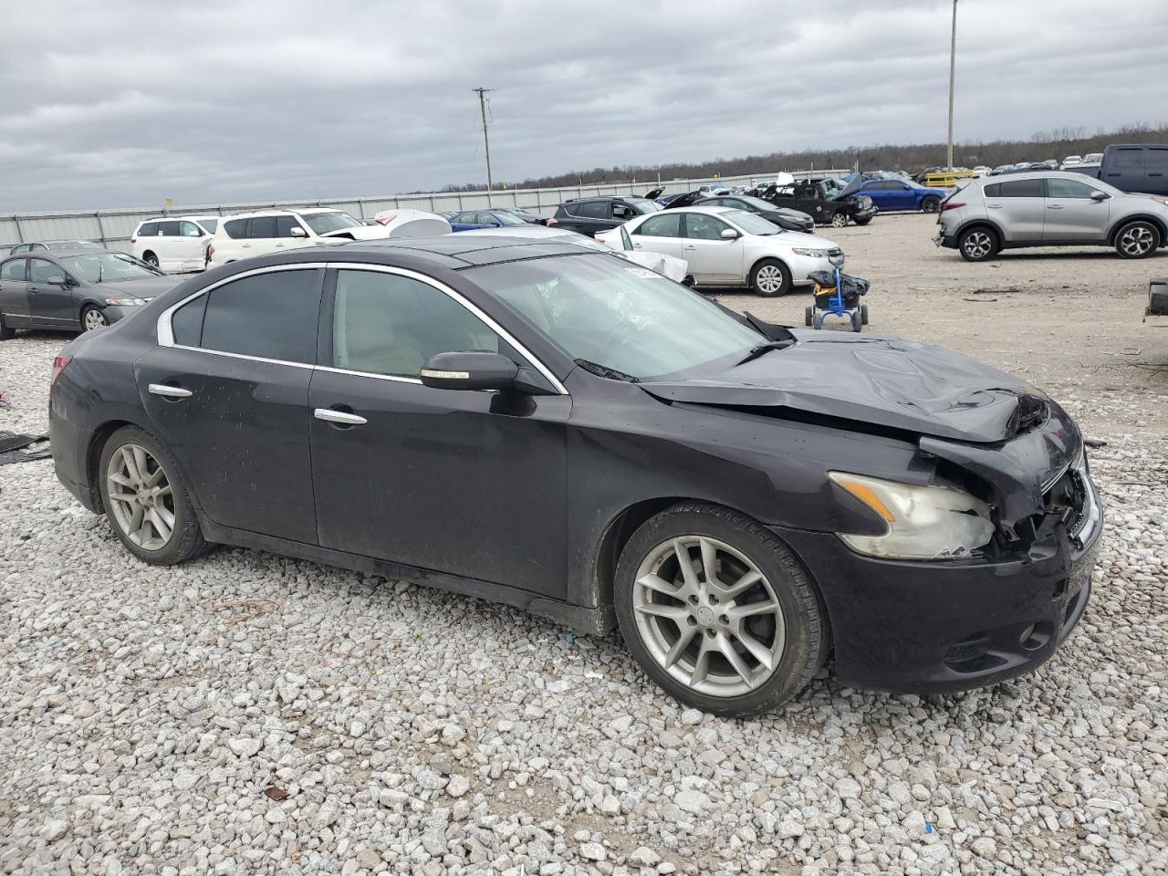 2011 NISSAN MAXIMA S - Image 4