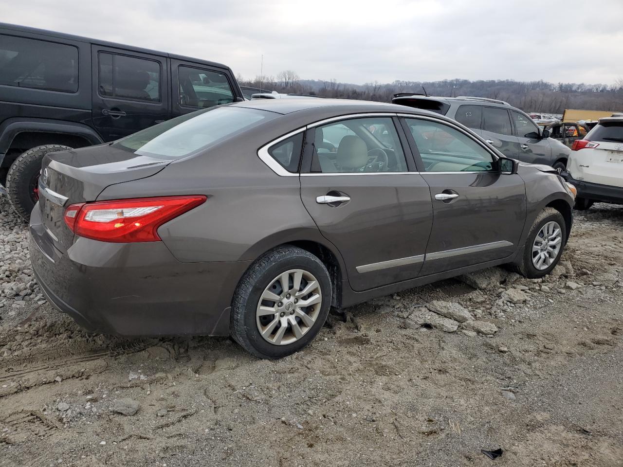 2017 NISSAN ALTIMA 2.5 - Фото 3