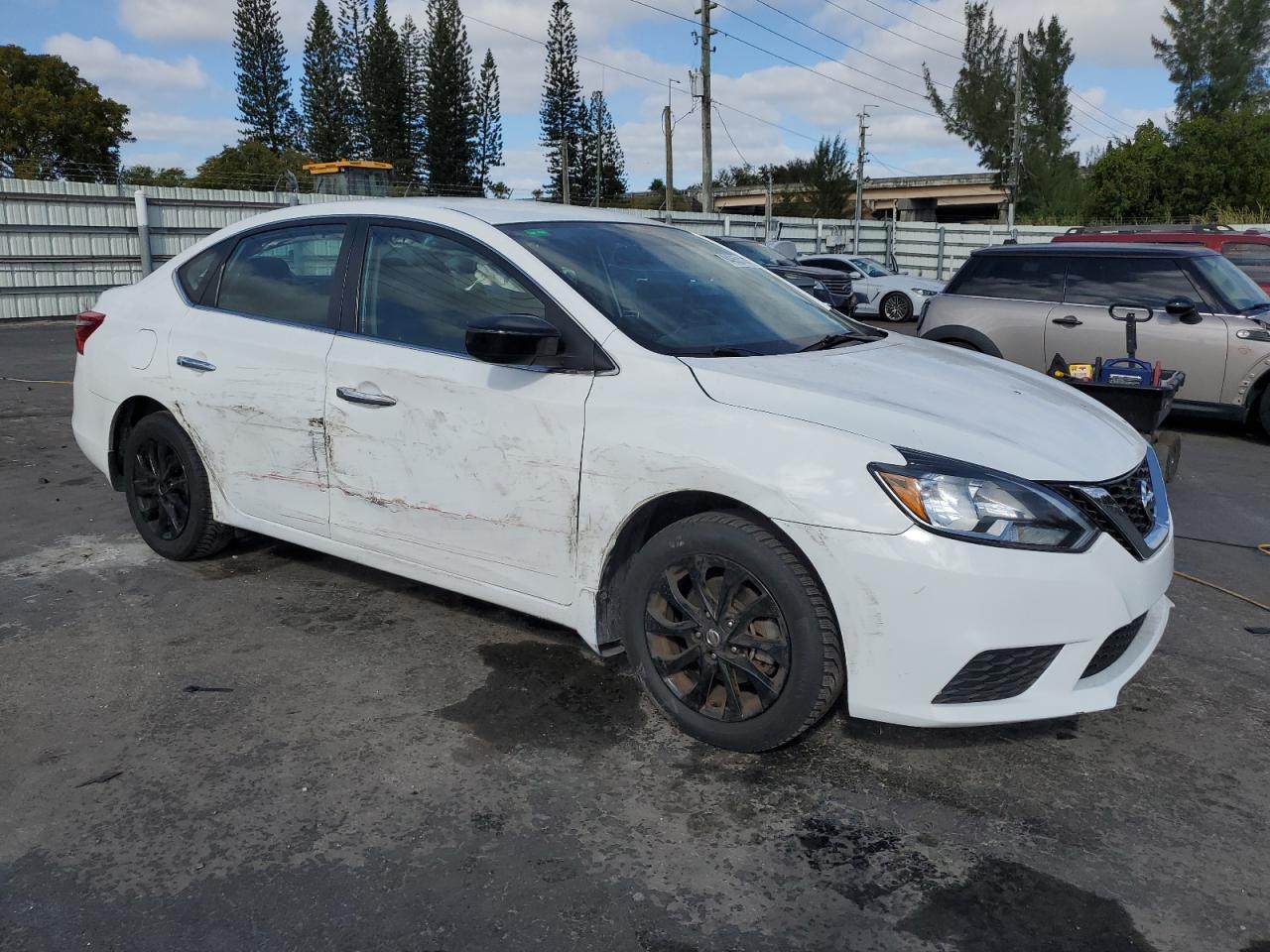 2018 NISSAN SENTRA S - Фото 4