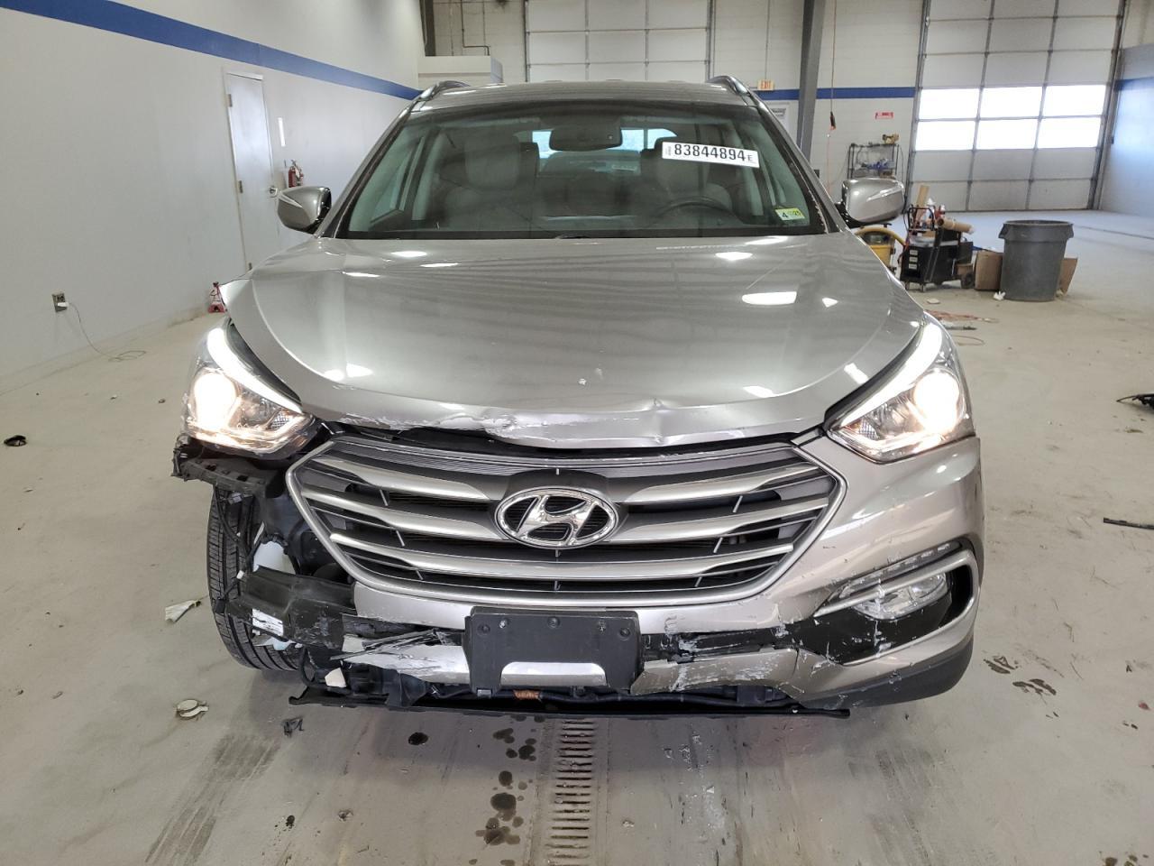 2017 HYUNDAI SANTA FE S - Image 5