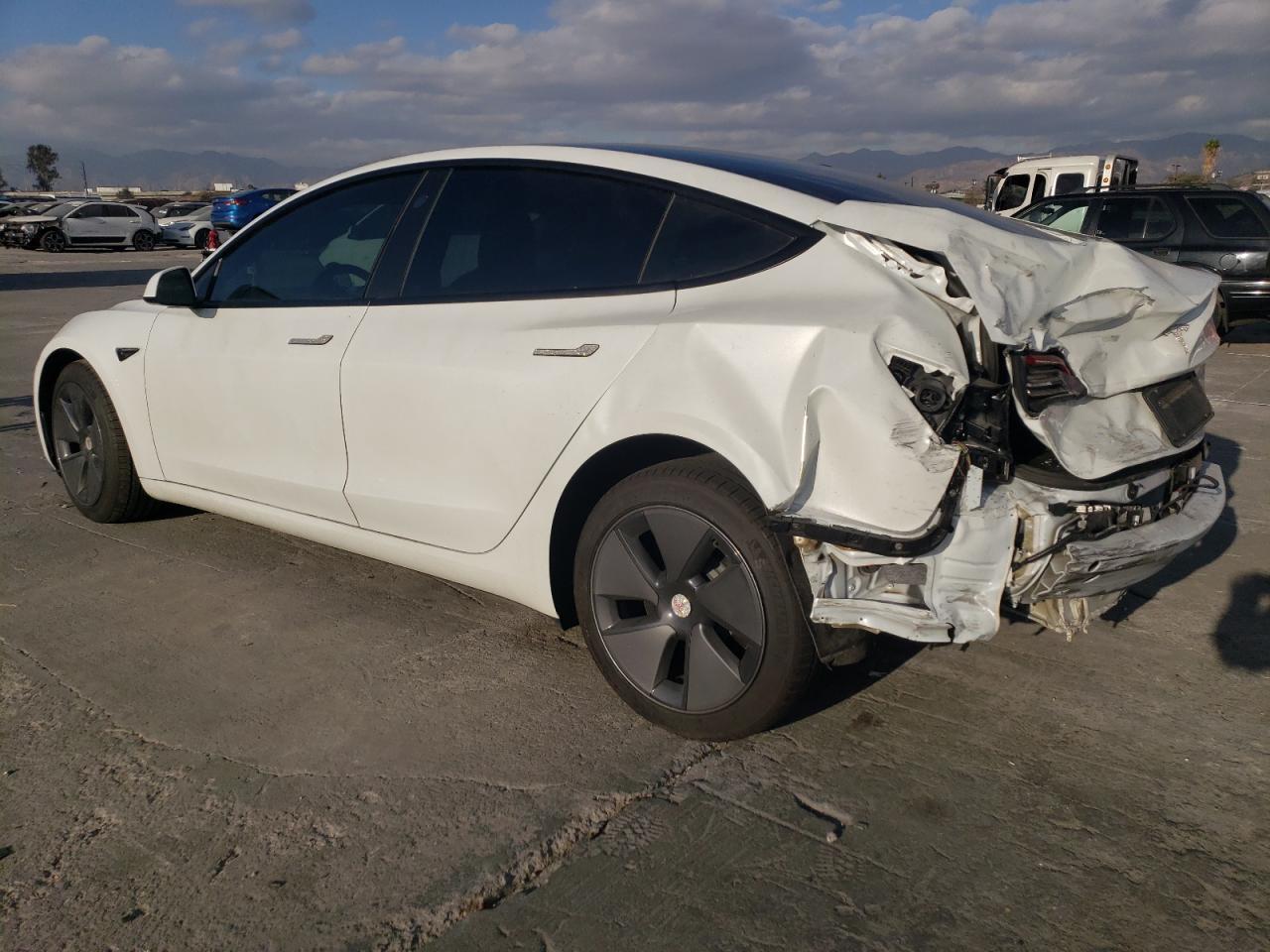 2022 TESLA MODEL 3 - Image 2