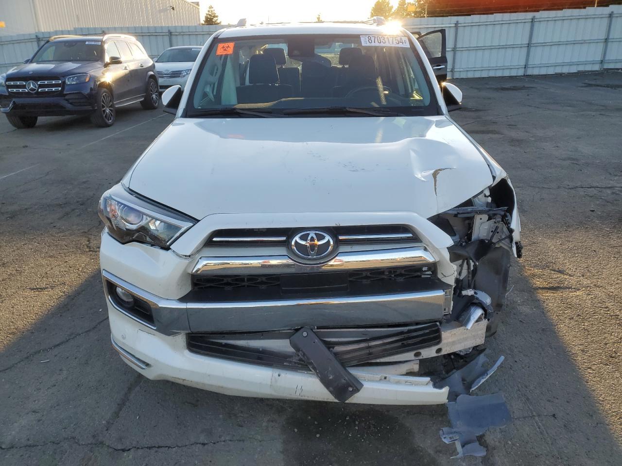 2020 TOYOTA 4RUNNER SR - Фото 5