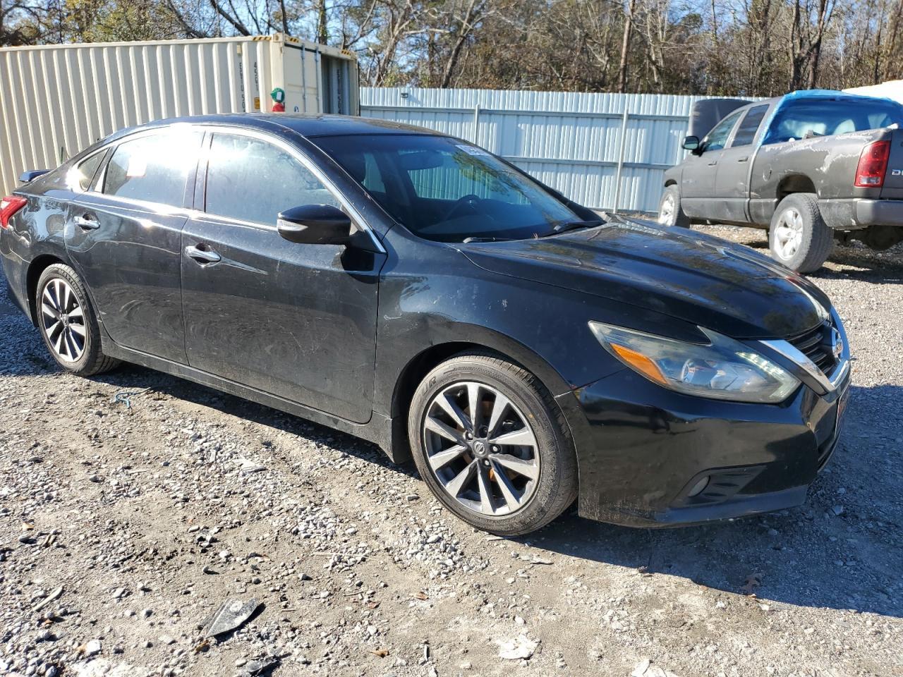 2017 NISSAN ALTIMA 2.5 - Фото 4