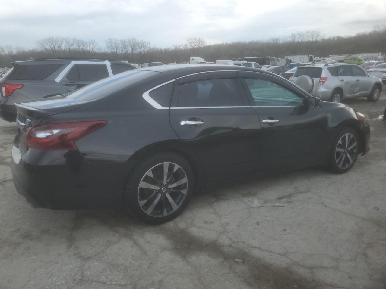 2017 NISSAN ALTIMA 2.5 - Фото 3