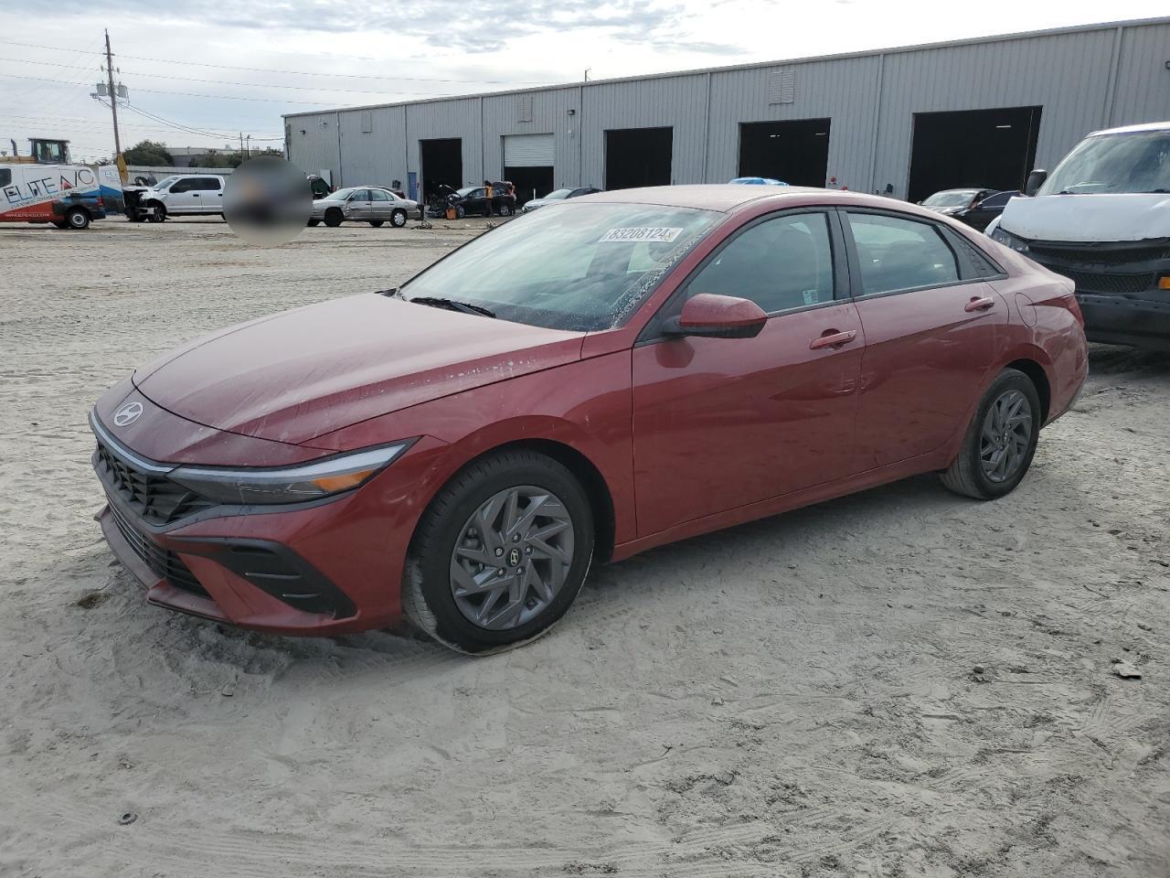 2024 HYUNDAI ELANTRA SE