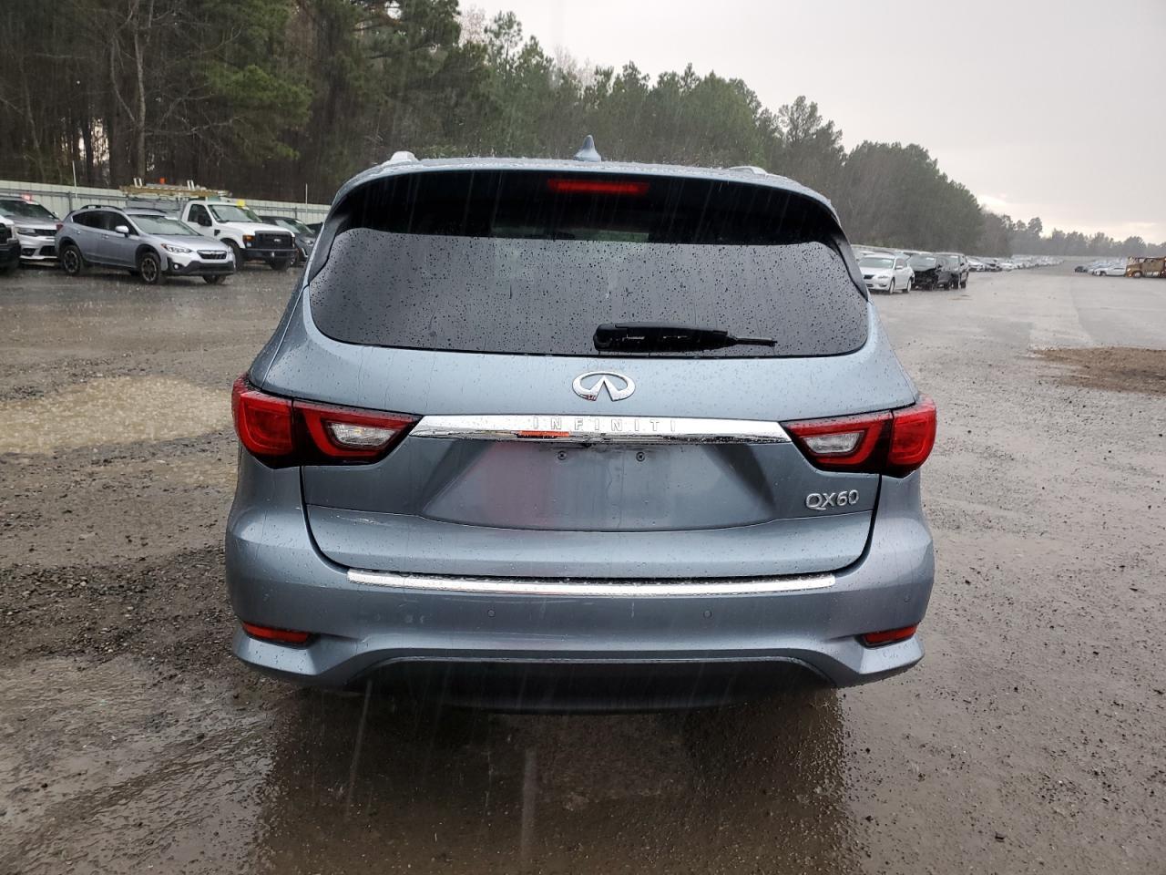 2019 INFINITI QX60 LUXE - Image 6