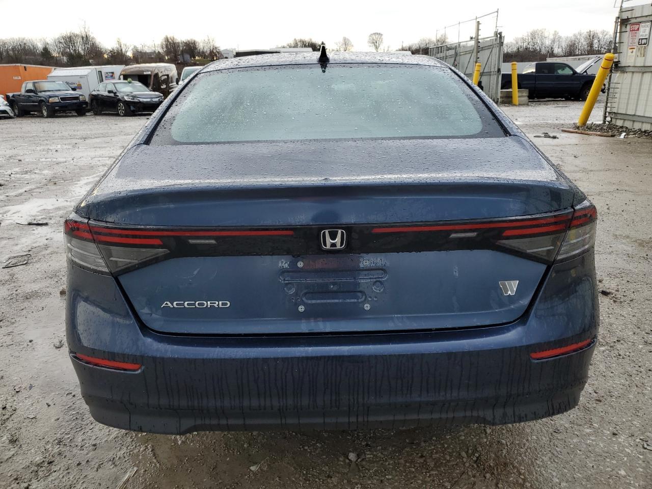2024 HONDA ACCORD EX - Фото 6
