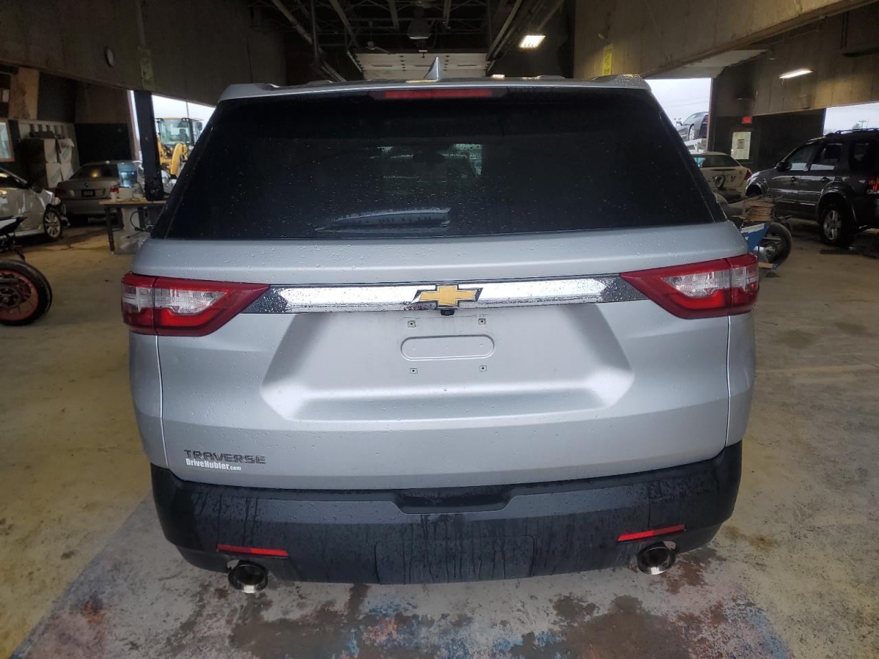 2021 CHEVROLET TRAVERSE L - Фото 6
