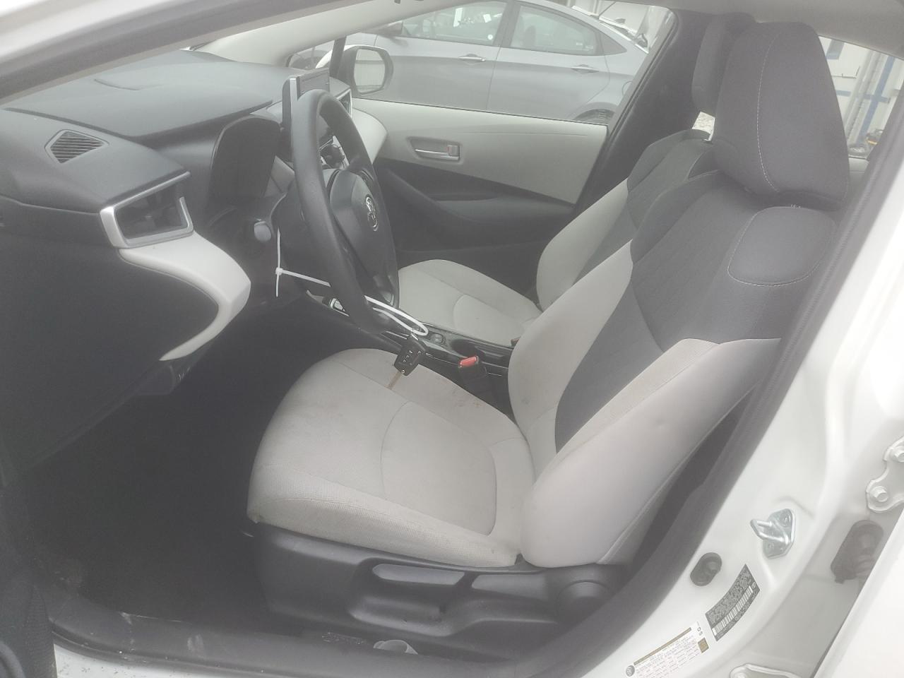2021 TOYOTA COROLLA LE - Фото 7