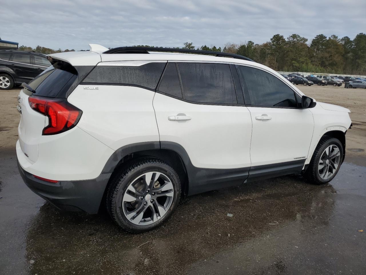 2018 GMC TERRAIN SL - Image 3