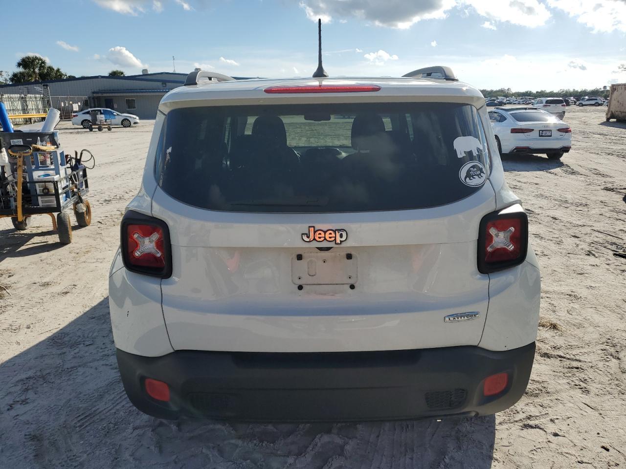 2016 JEEP RENEGADE L - Image 6