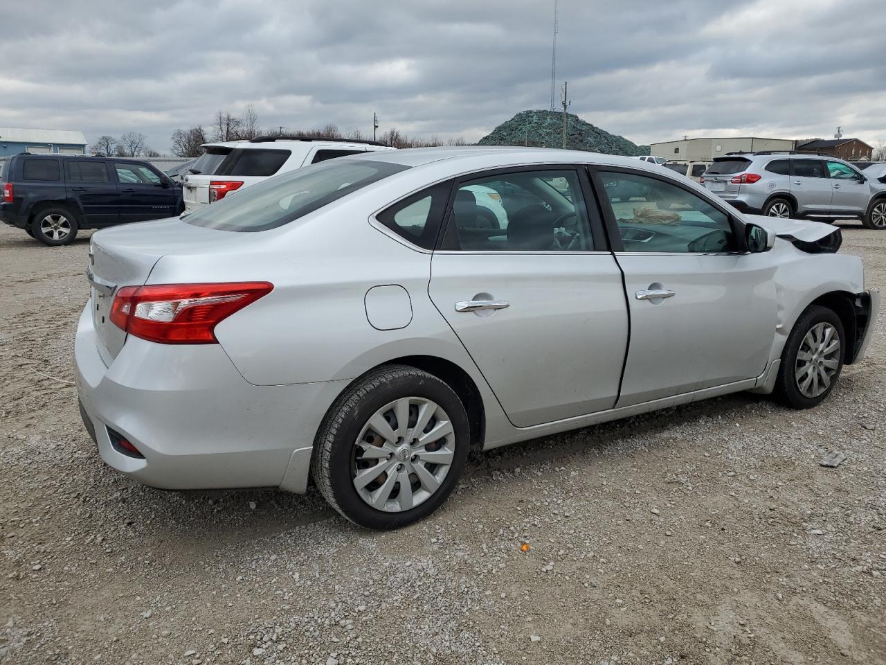 2017 NISSAN SENTRA S - Фото 3