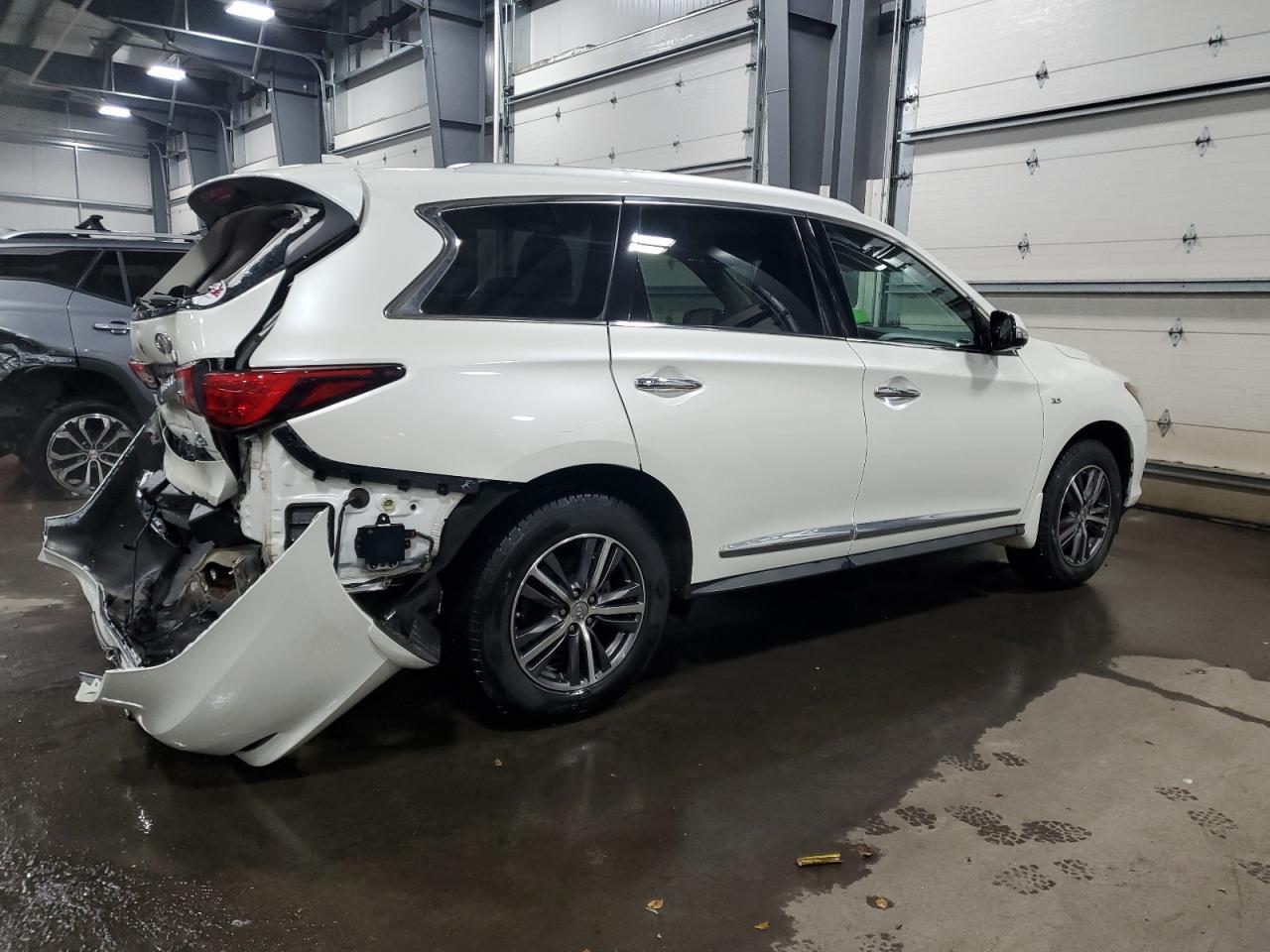2016 INFINITI QX60 - Фото 3