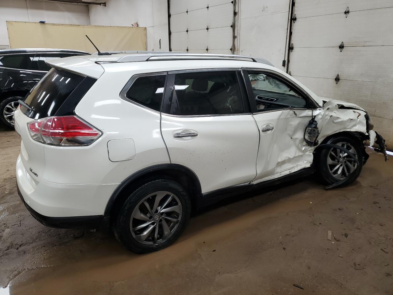 2015 NISSAN ROGUE S - Фото 3