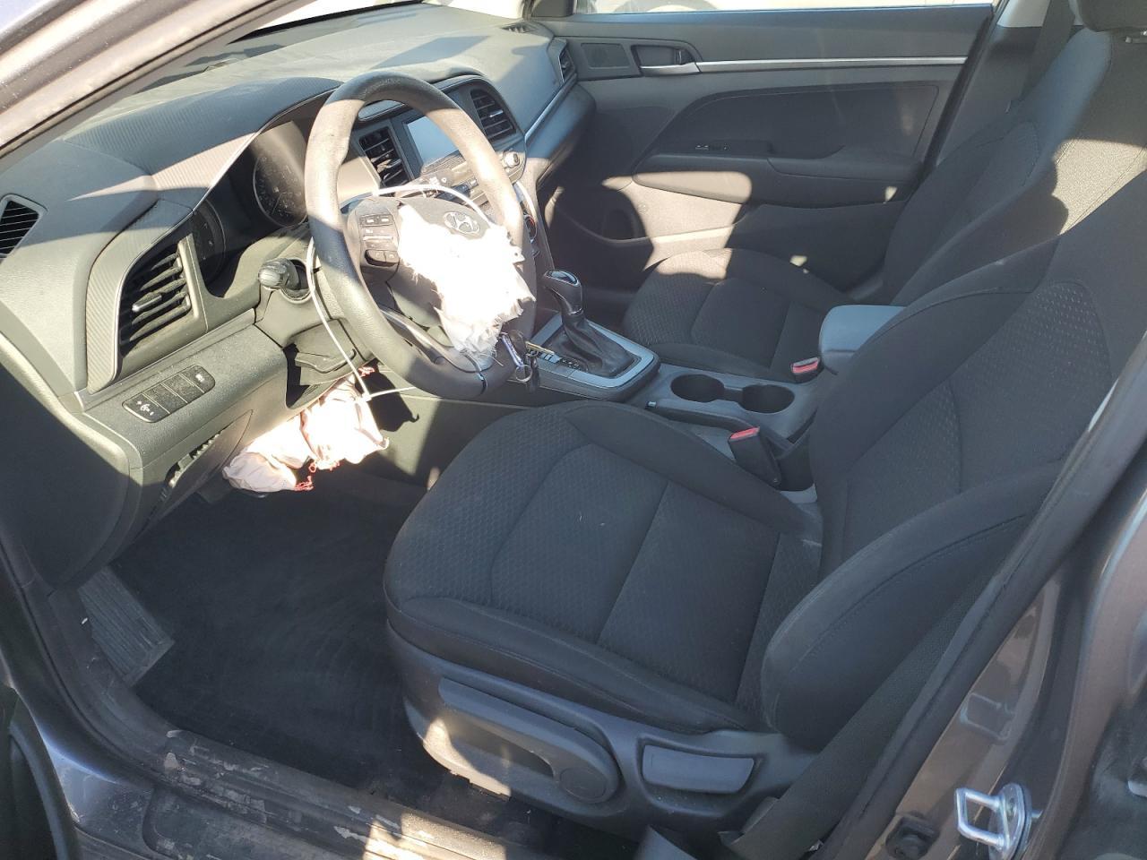 2019 HYUNDAI ELANTRA SE - Фото 7