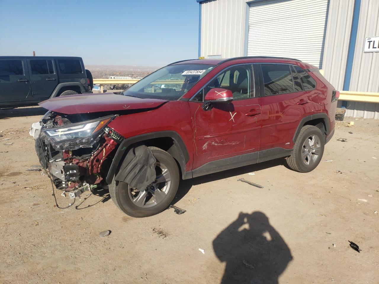 2022 TOYOTA RAV4 XLE