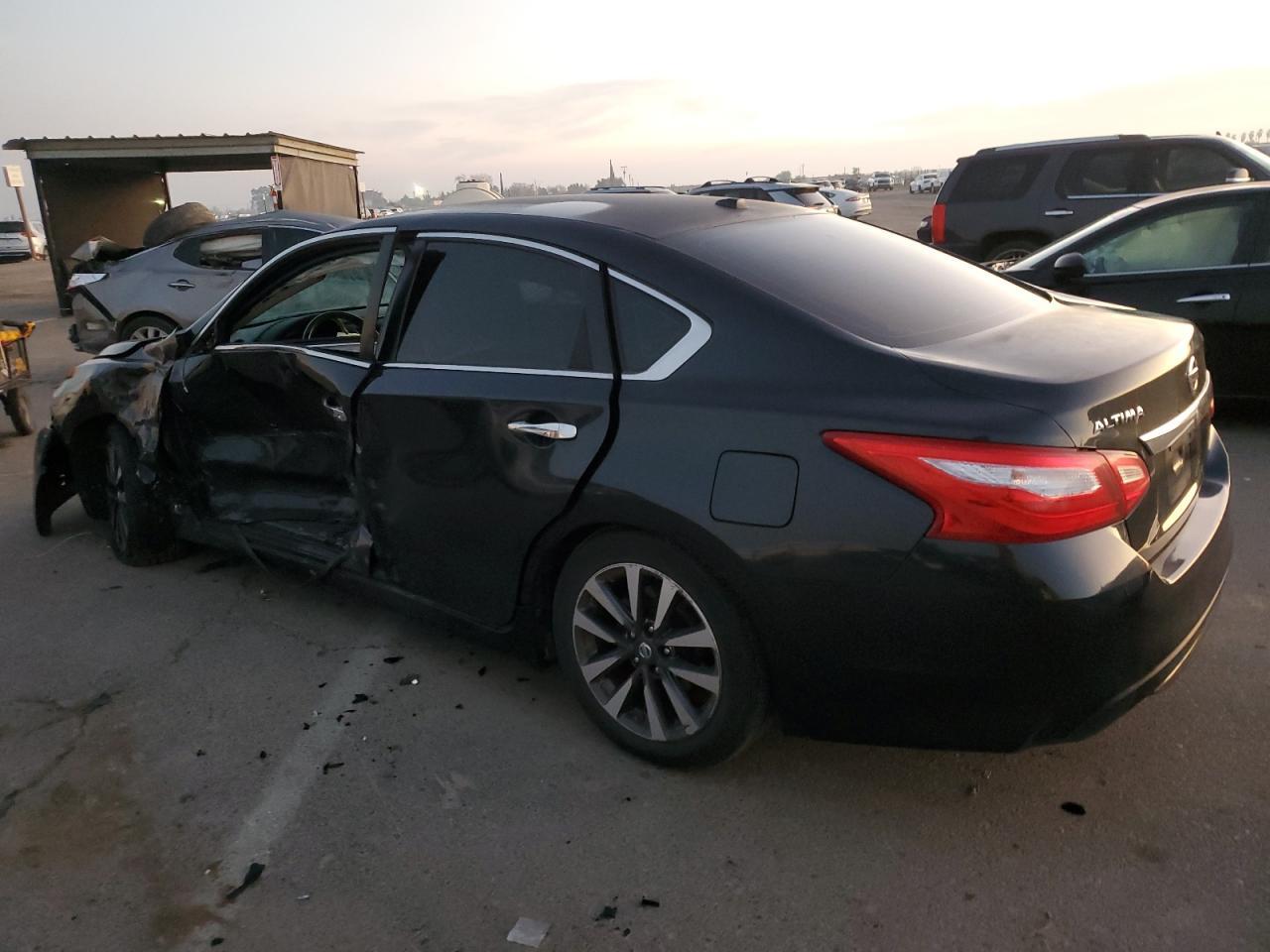 2017 NISSAN ALTIMA 2.5 - Фото 2