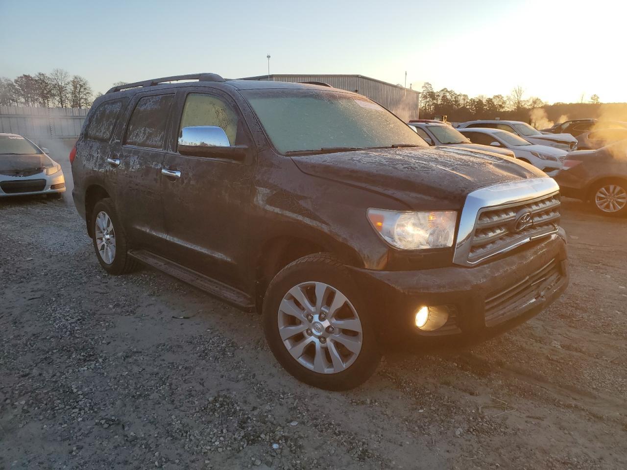 2013 TOYOTA SEQUOIA LI - Image 4