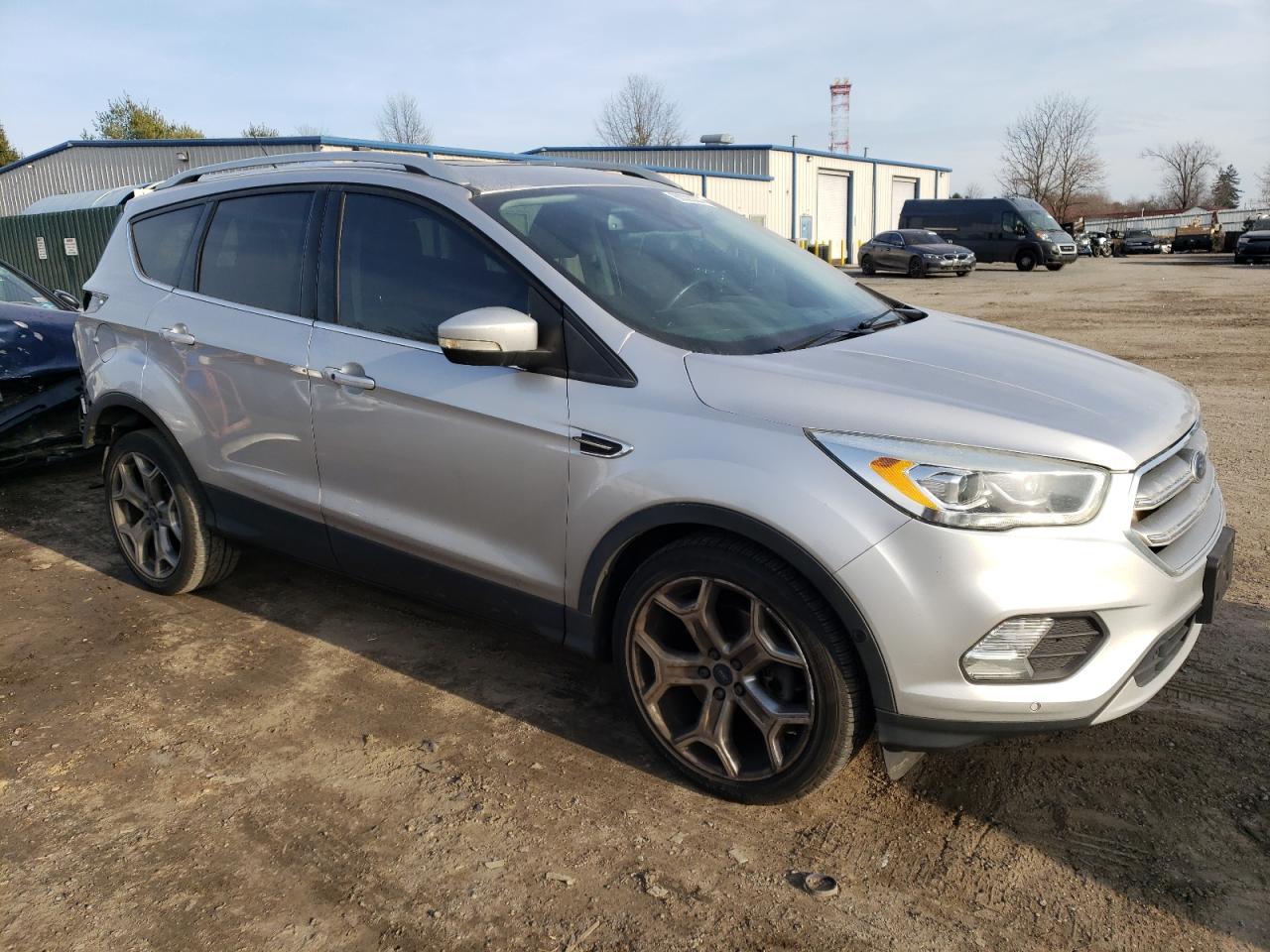 2017 FORD ESCAPE TIT - Image 4
