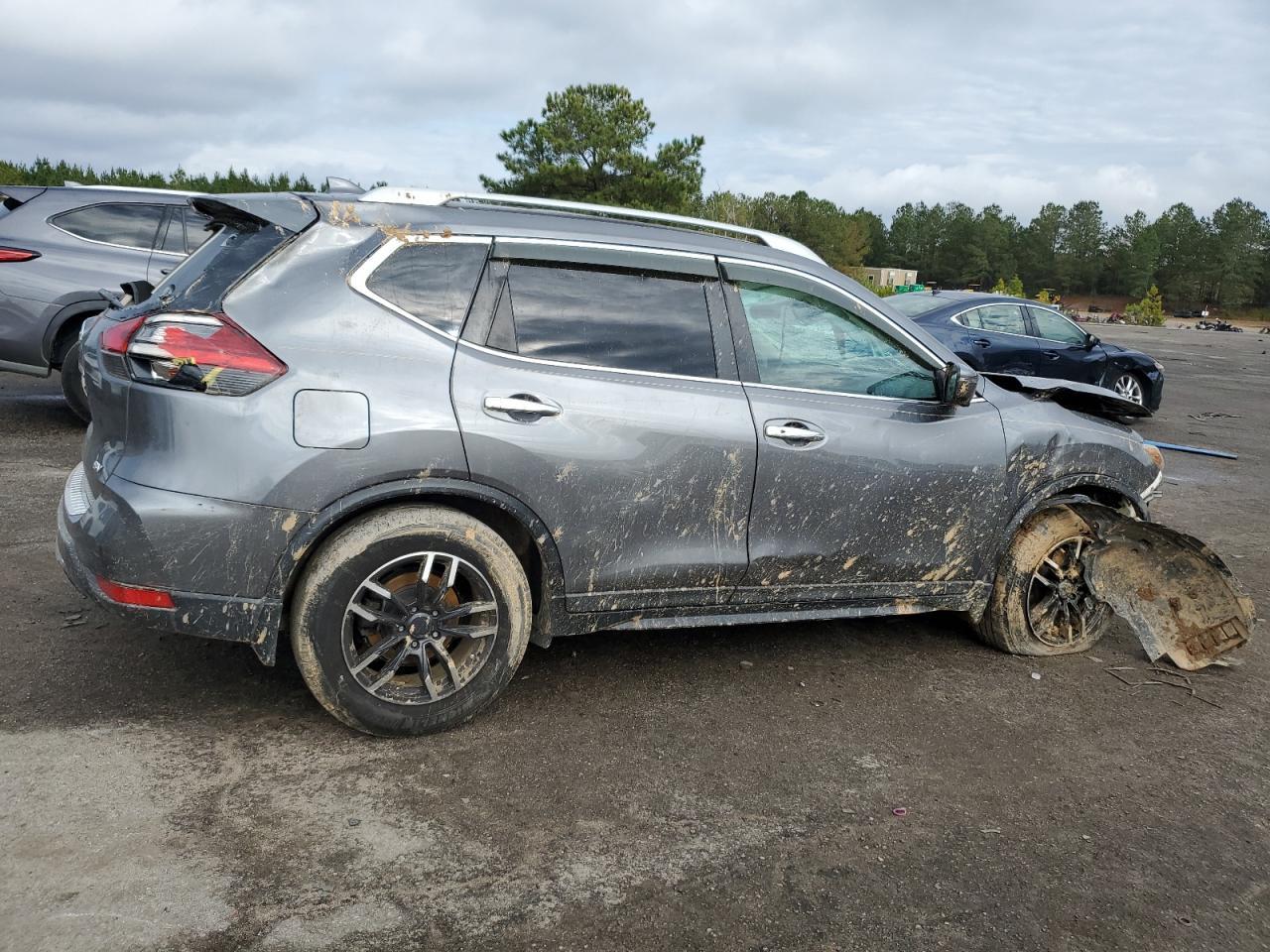2017 NISSAN ROGUE S - Image 3