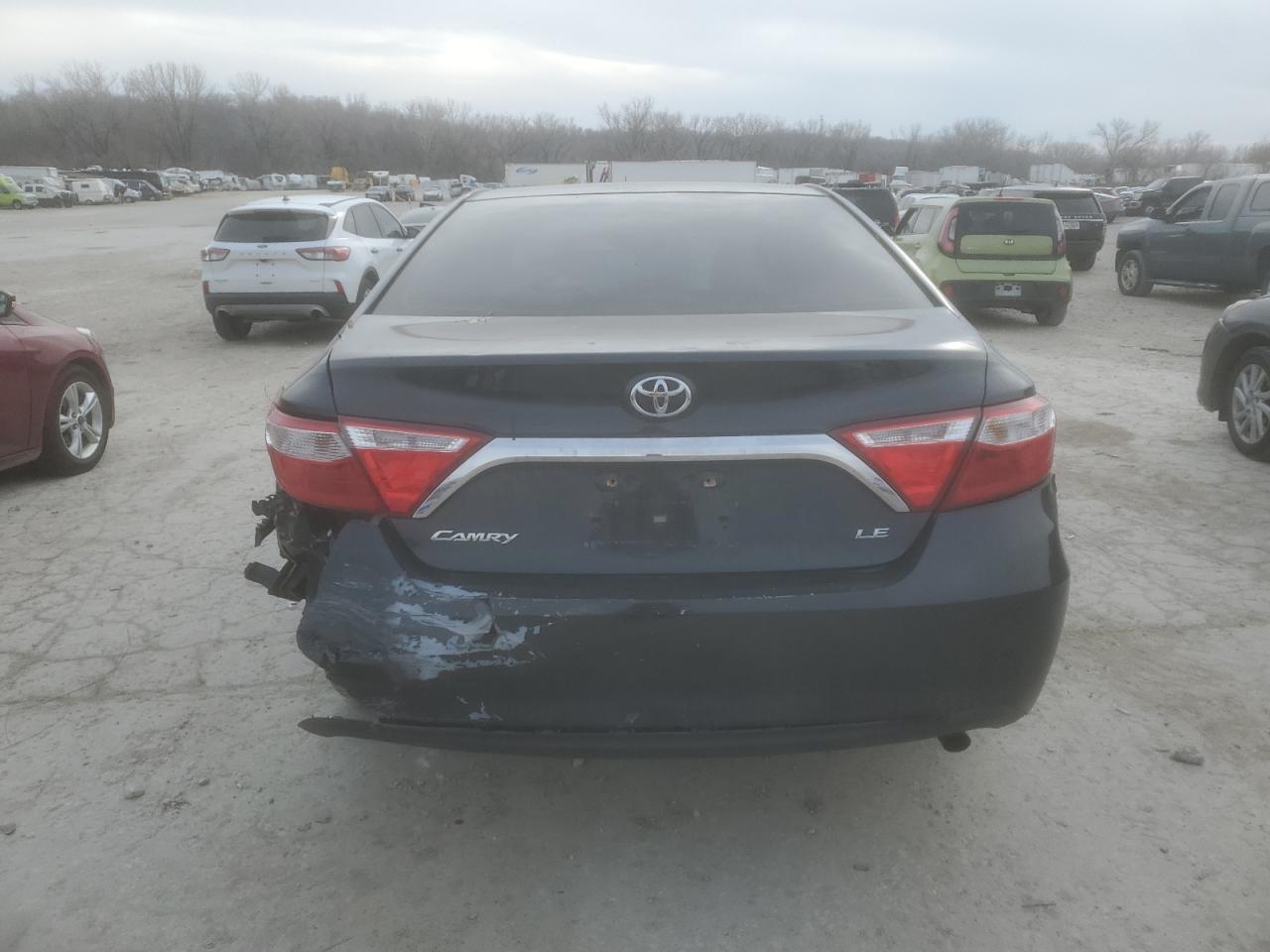 2016 TOYOTA CAMRY LE - Фото 6