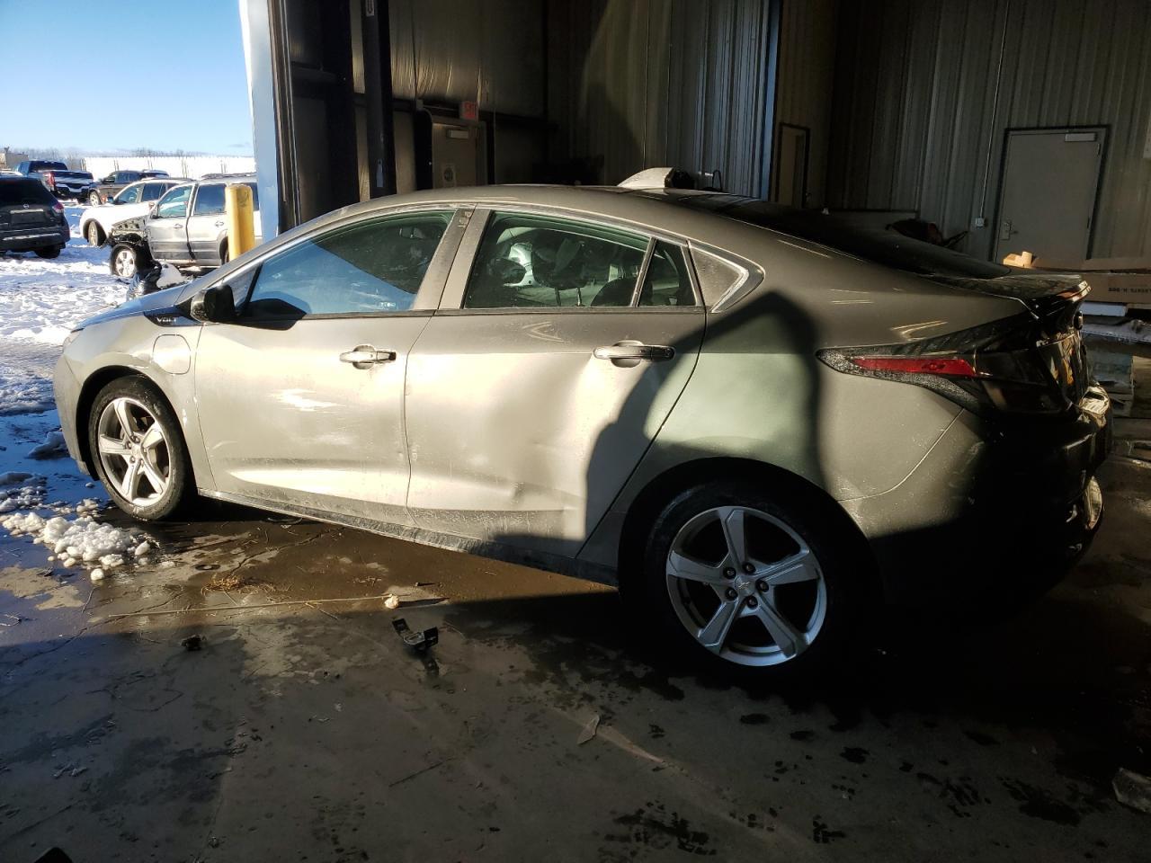 2017 CHEVROLET VOLT LT - Image 2