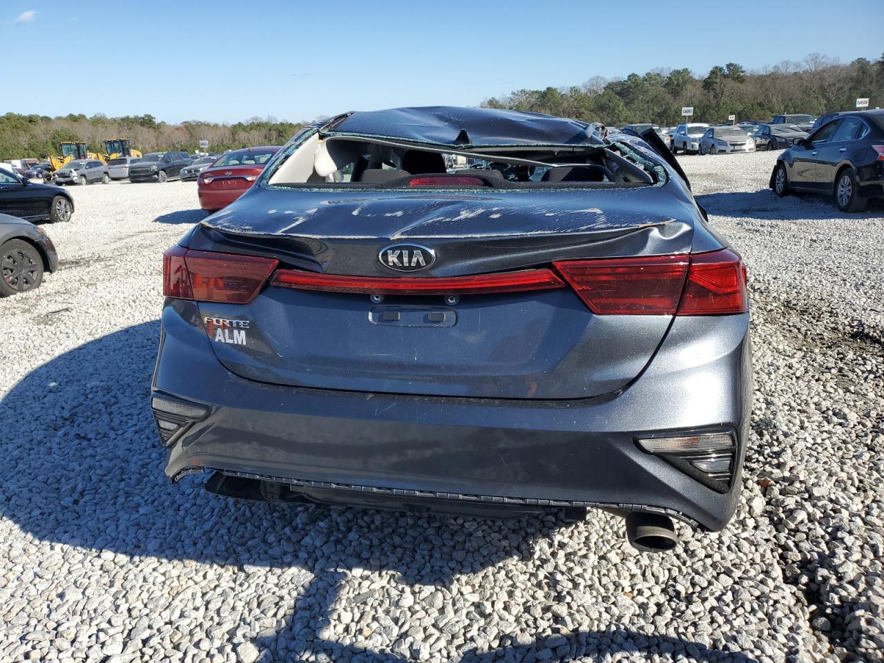 2021 KIA FORTE FE - Image 6