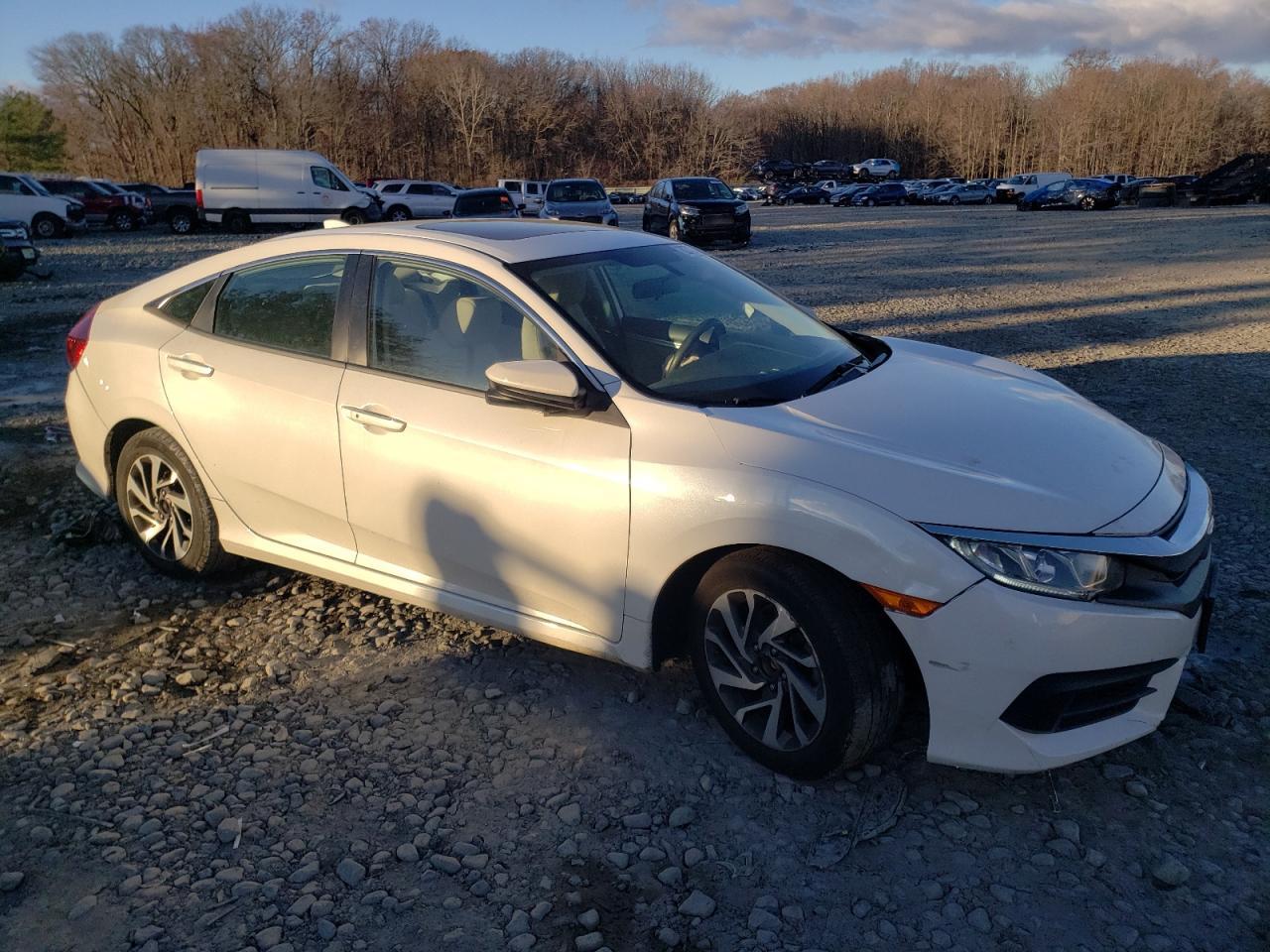 2018 HONDA CIVIC EX - Image 4