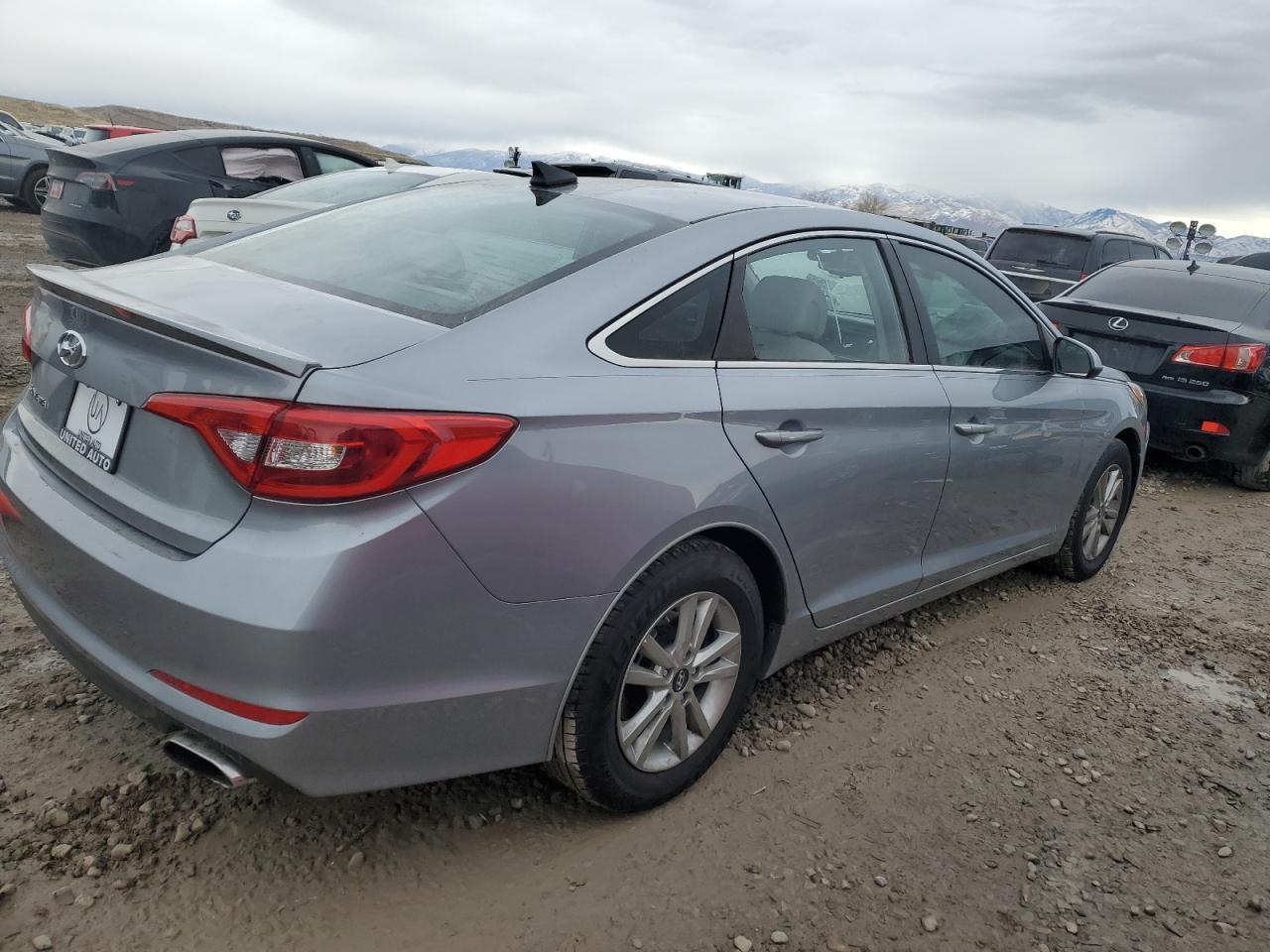 2017 HYUNDAI SONATA SE - Фото 3