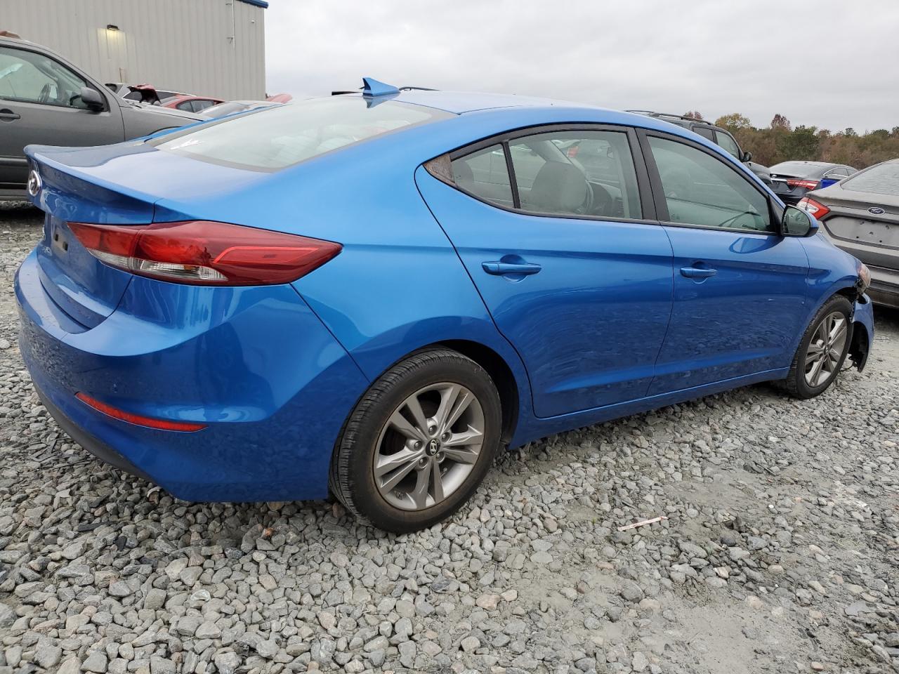 2017 HYUNDAI ELANTRA SE - Фото 3