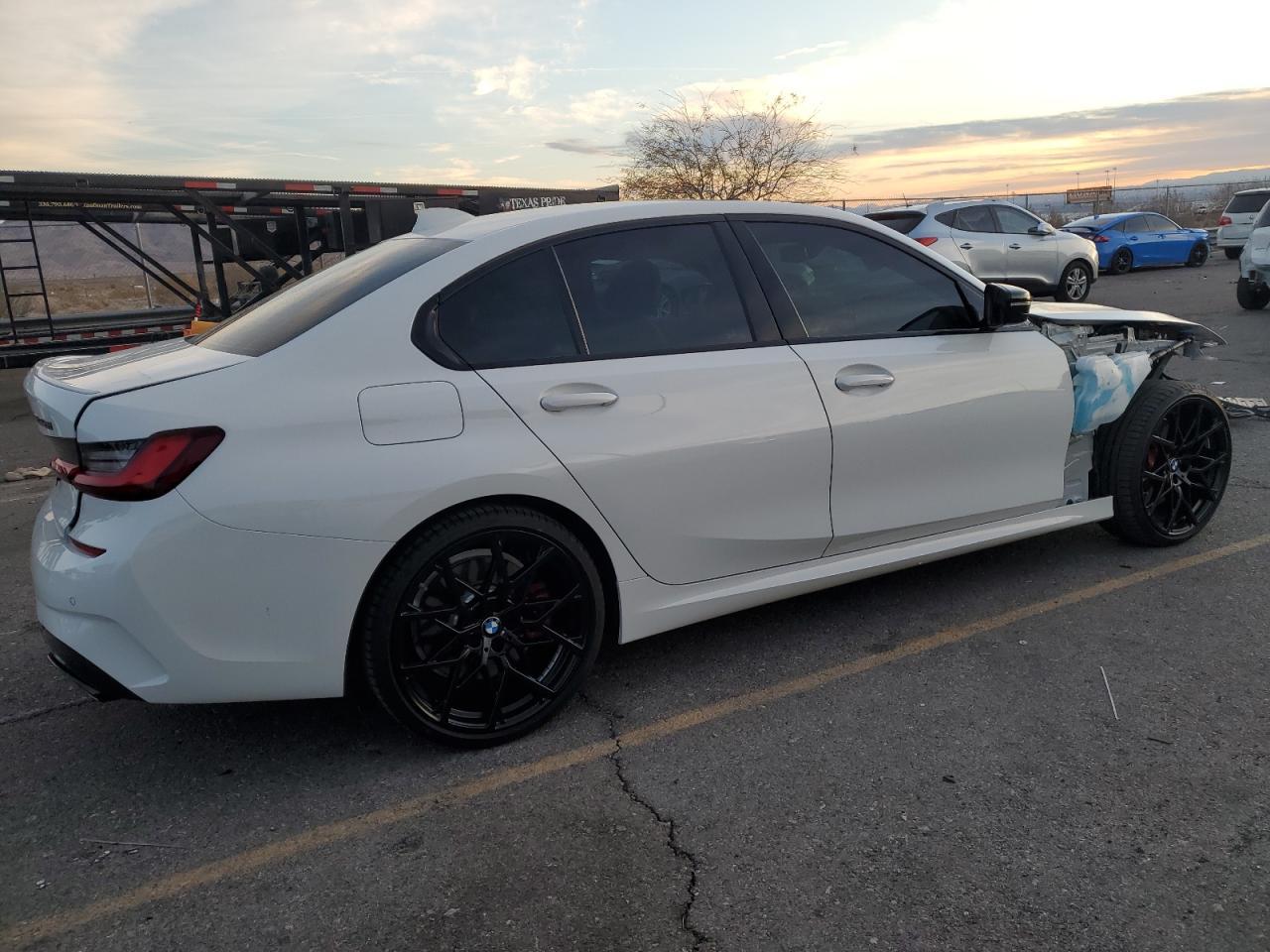 2022 BMW M340XI - Фото 3