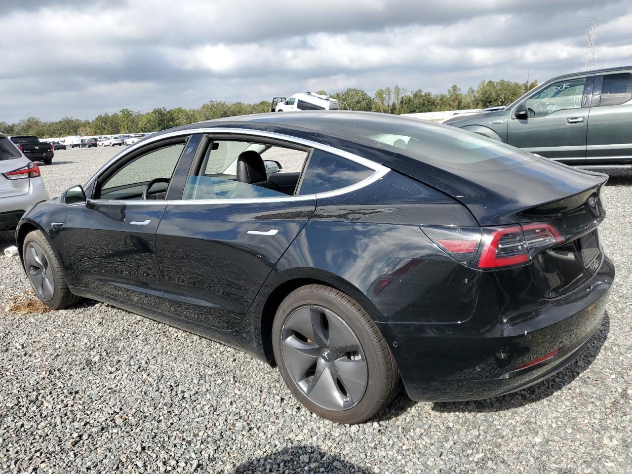 2019 TESLA MODEL 3 - Фото 2