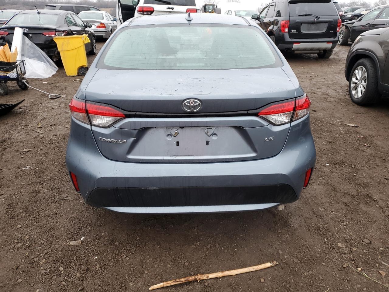 2022 TOYOTA COROLLA LE - Фото 6