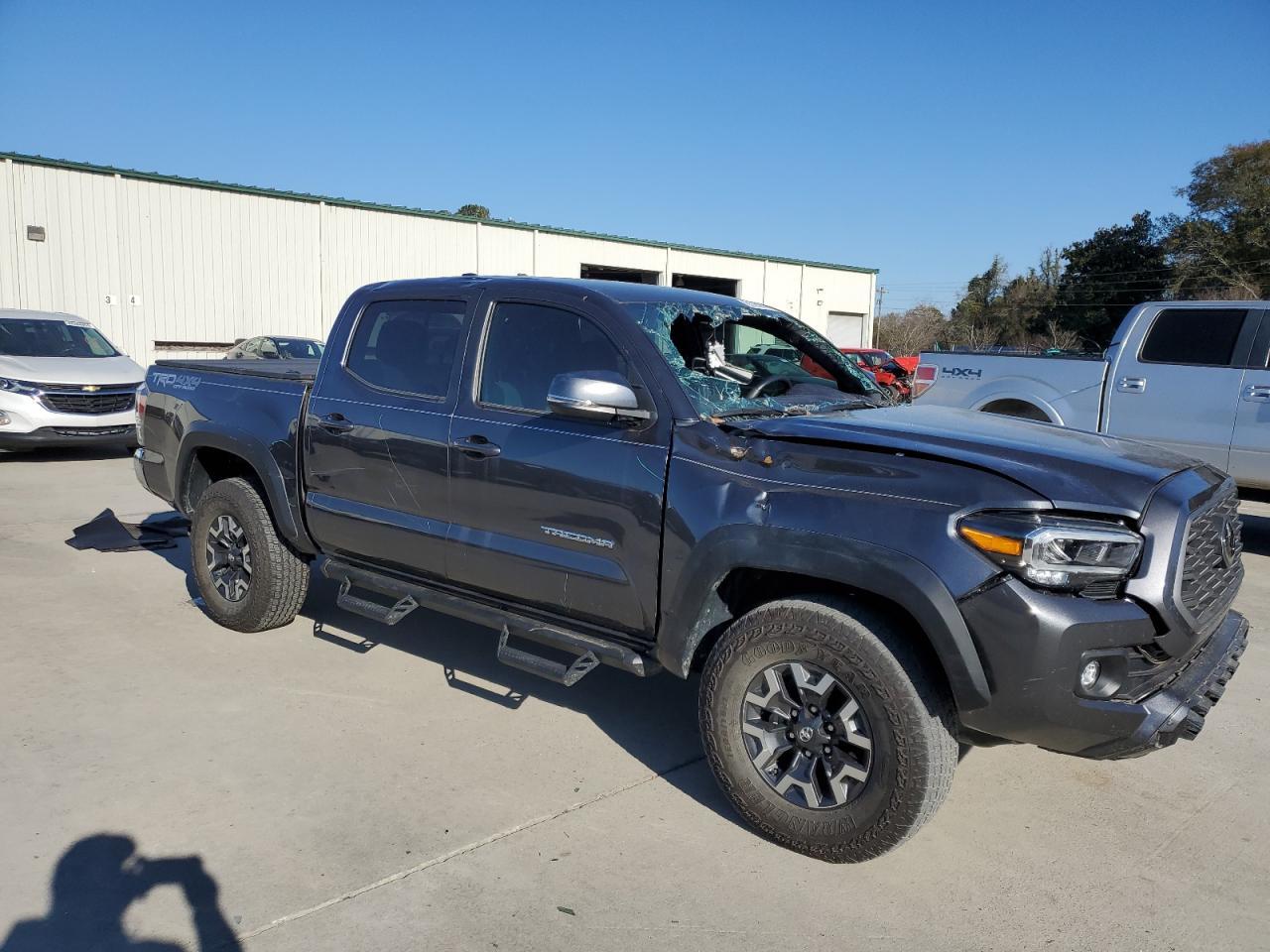 2023 TOYOTA TACOMA DOU - Фото 4