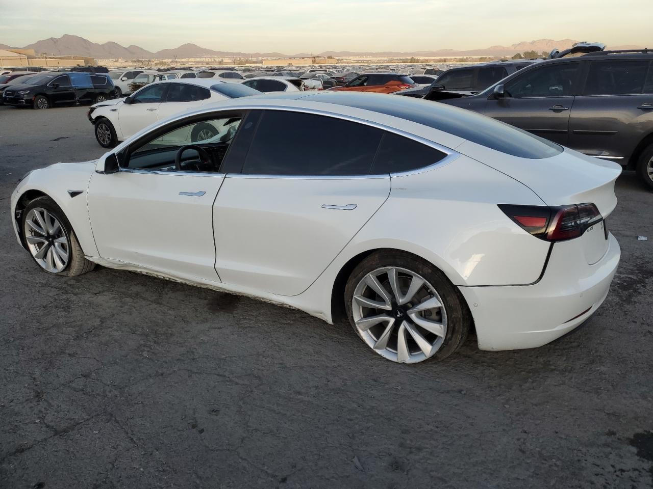 2019 TESLA MODEL 3 - Image 2