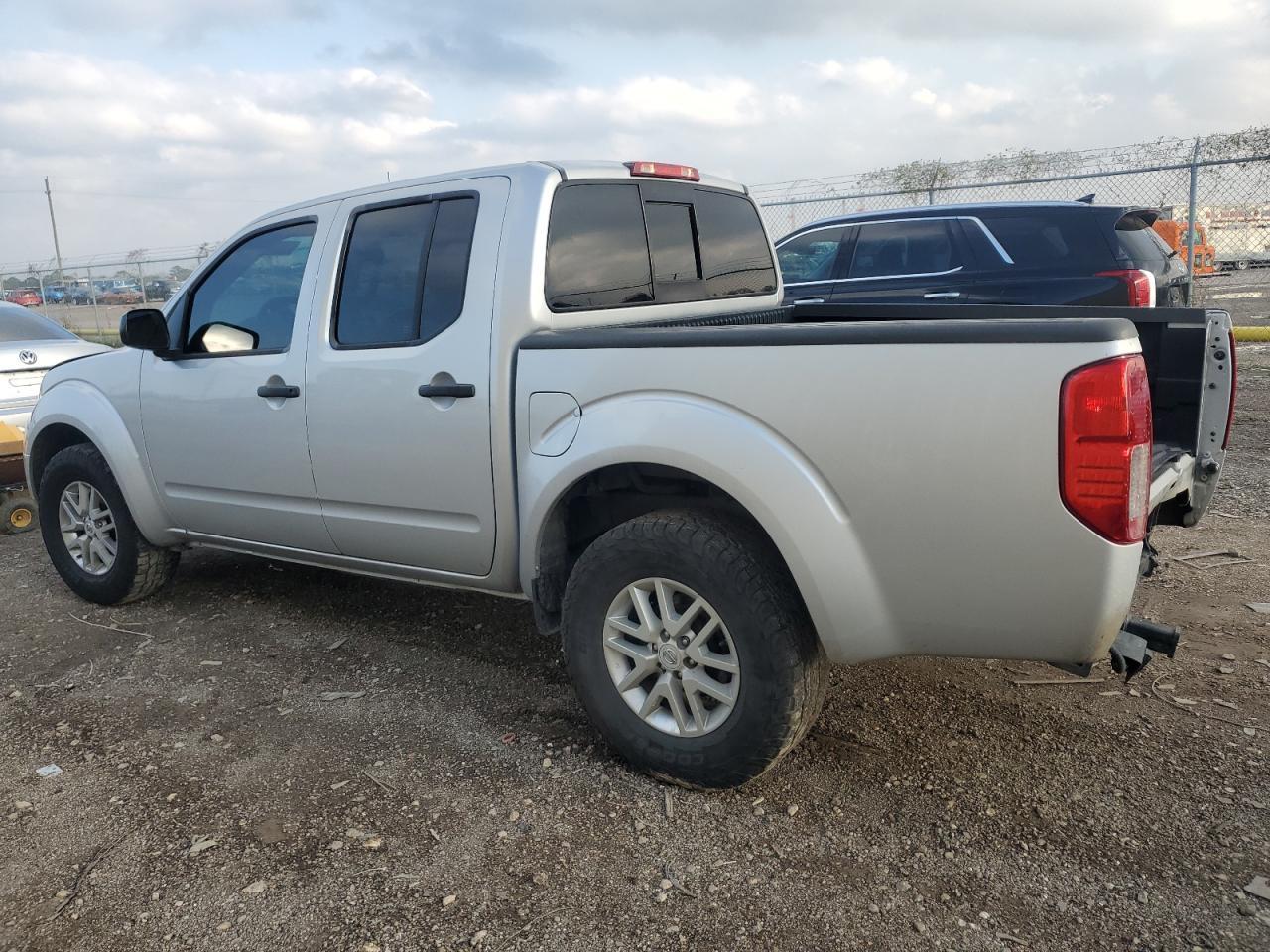 2019 NISSAN FRONTIER S - Фото 2