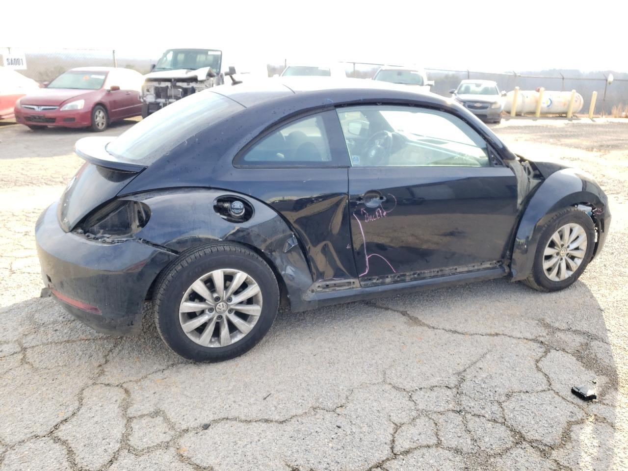 2019 VOLKSWAGEN BEETLE S - Image 3