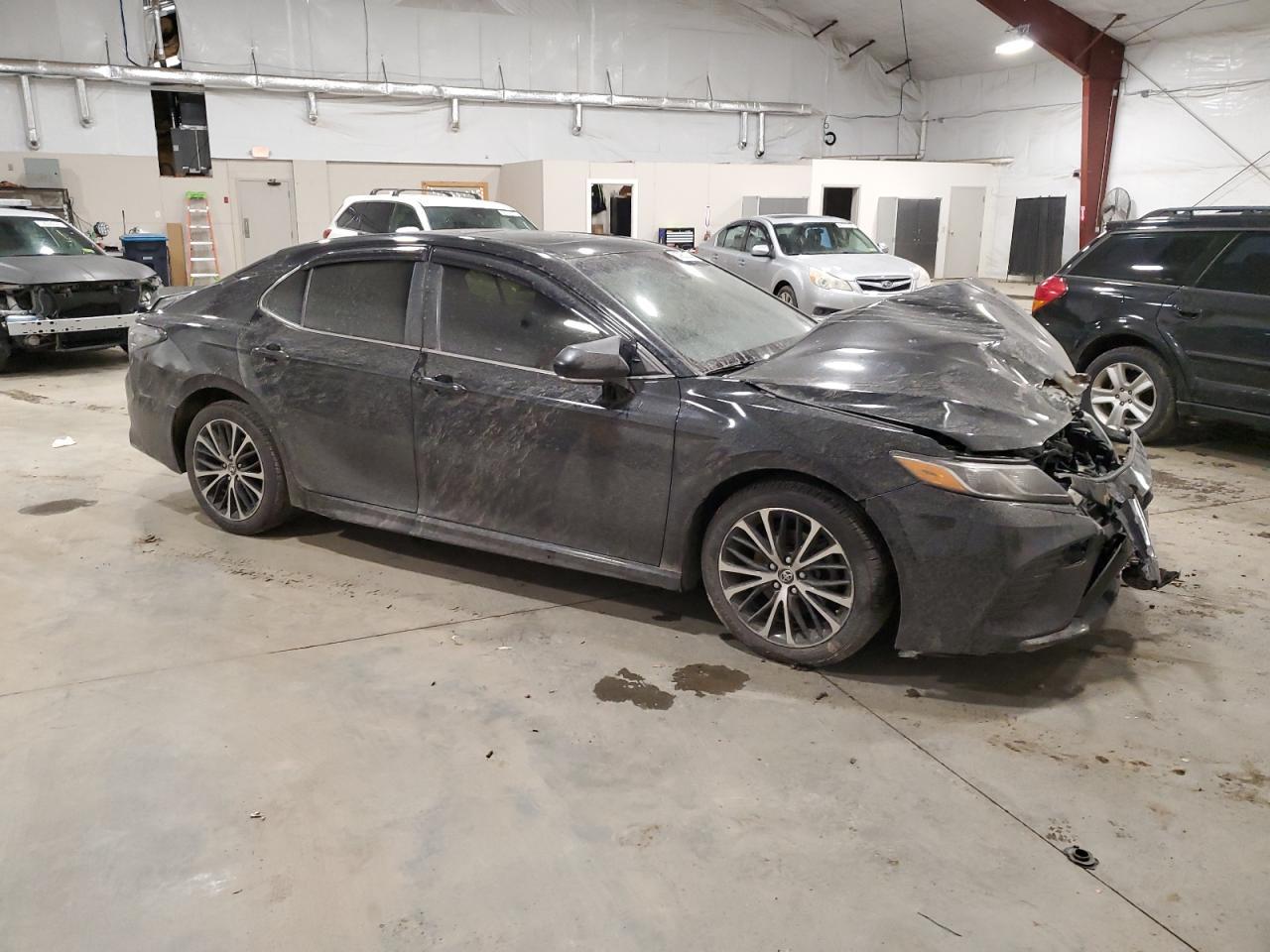 2018 TOYOTA CAMRY L - Фото 4