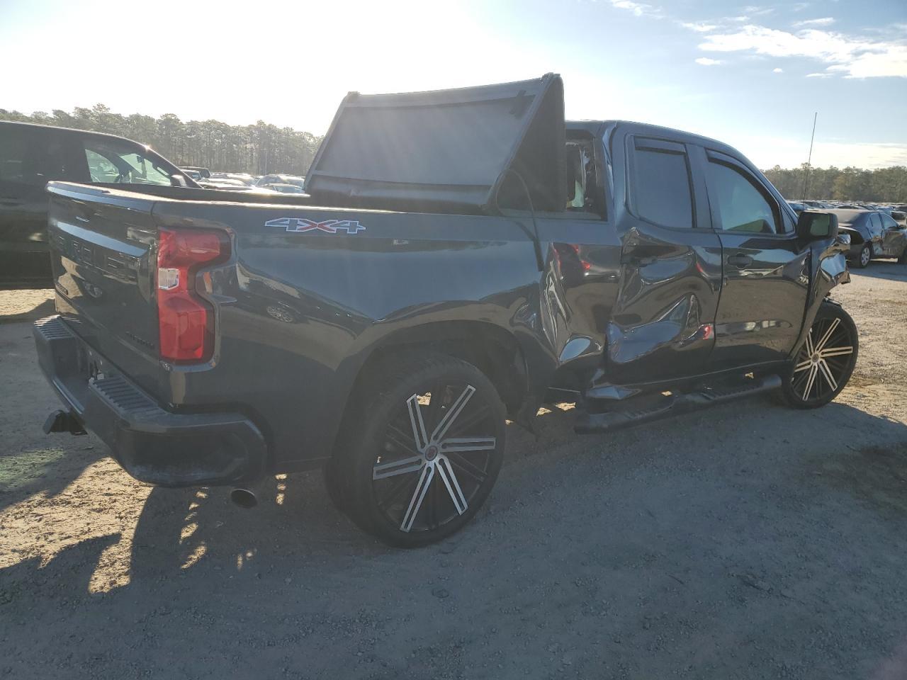 2020 CHEVROLET SILVERADO - Image 3