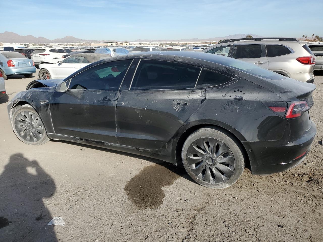 2022 TESLA MODEL 3 - Фото 2