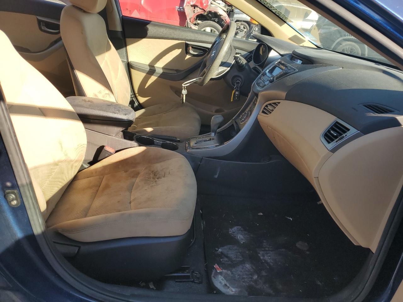 2013 HYUNDAI ELANTRA GL - Image 7