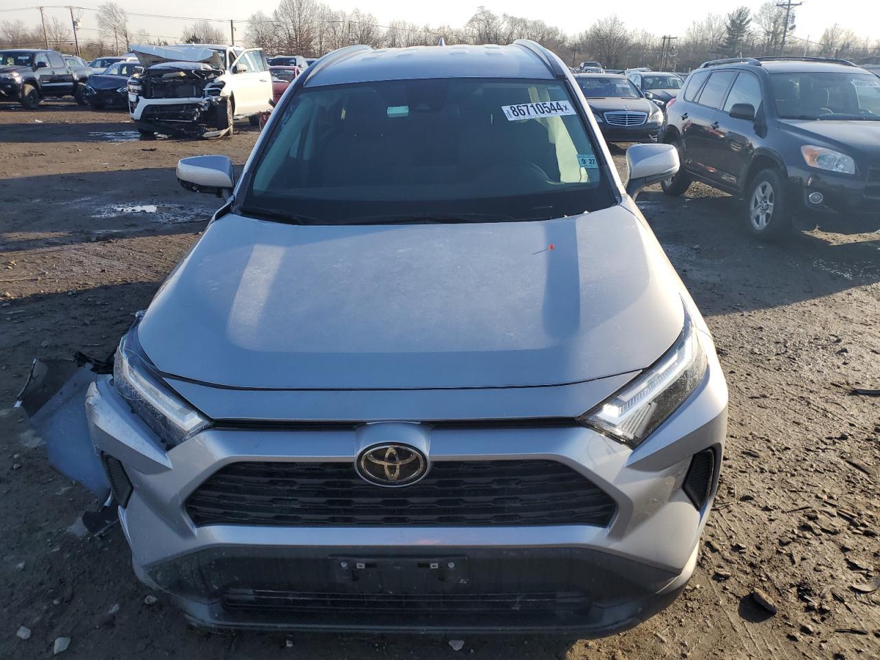 2022 TOYOTA RAV4 XLE - Image 5