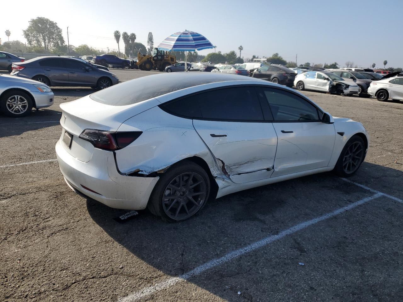 2023 TESLA MODEL 3 - Фото 3