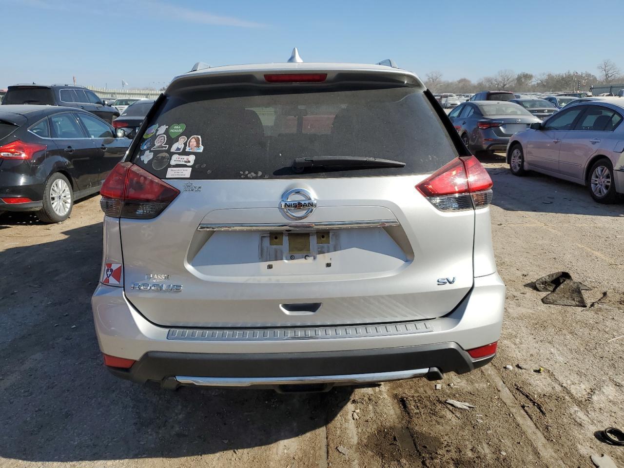 2017 NISSAN ROGUE S - Фото 6