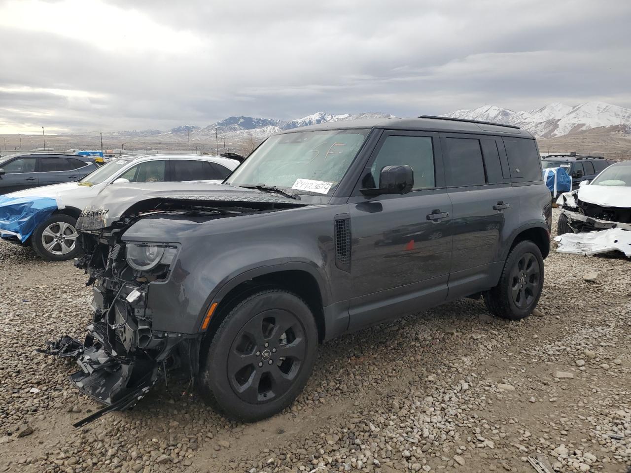 2024 LAND ROVER DEFENDER 1