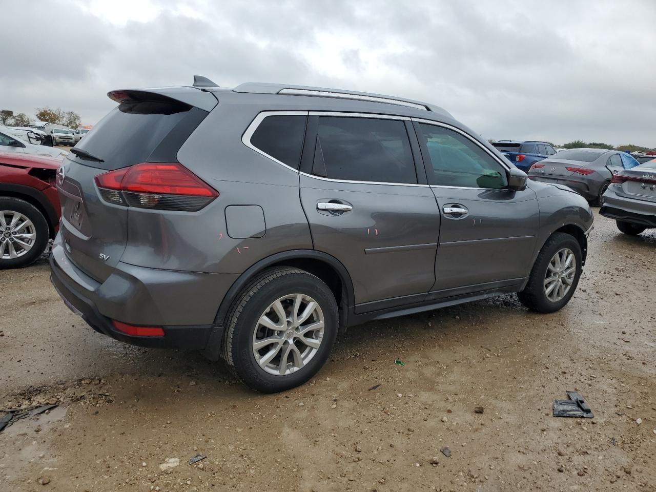 2017 NISSAN ROGUE S - Фото 3
