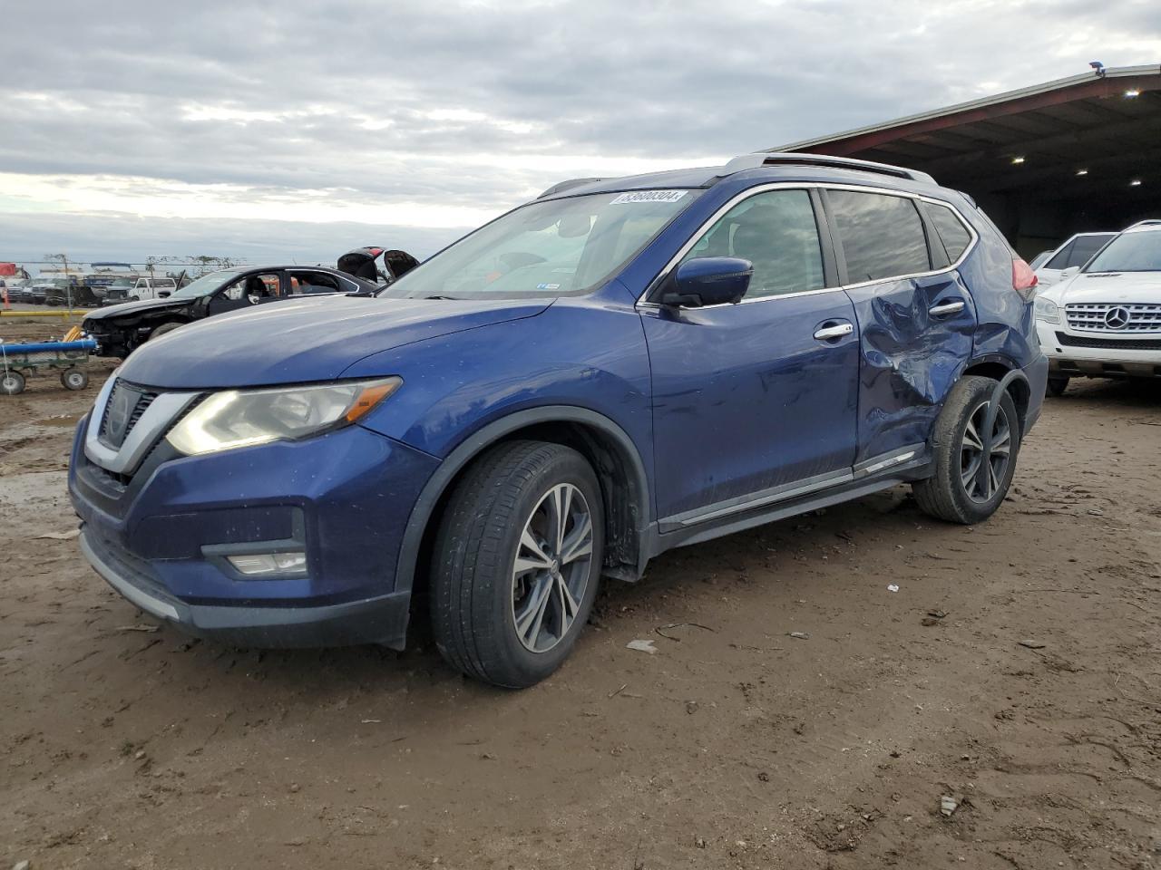 2017 NISSAN ROGUE S