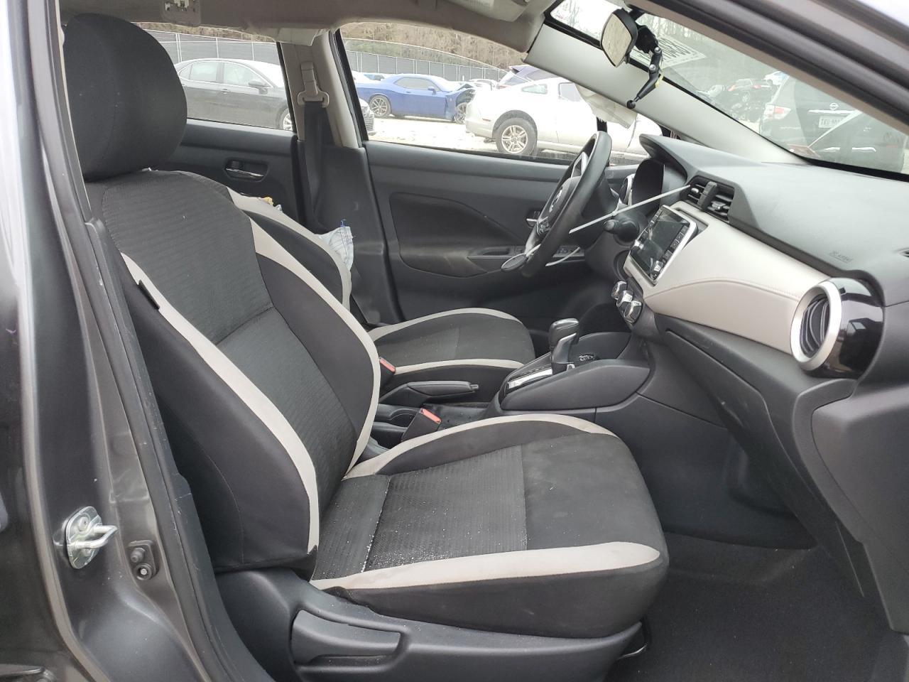 2021 NISSAN VERSA SV - Image 7