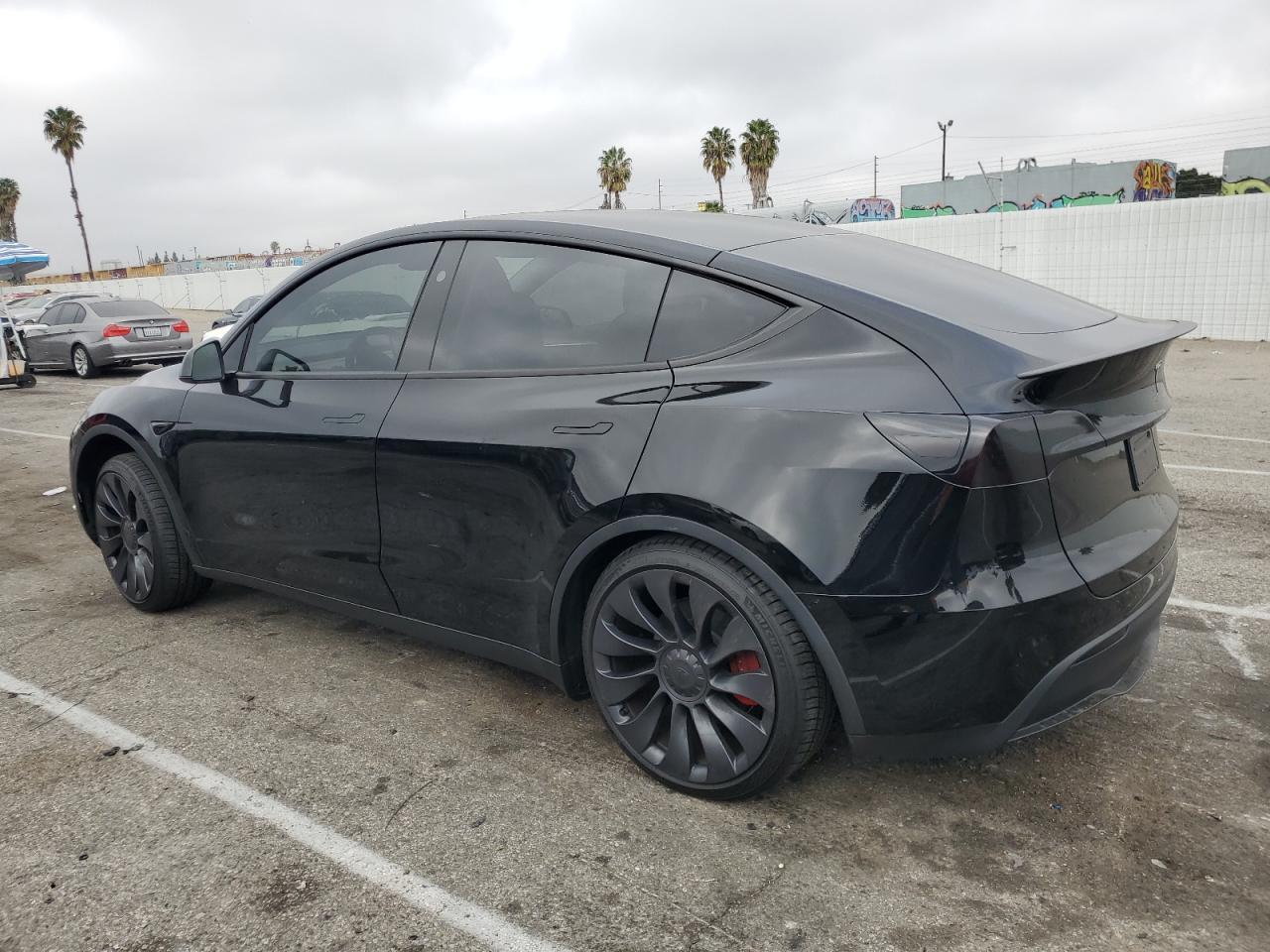 2024 TESLA MODEL Y - Image 2