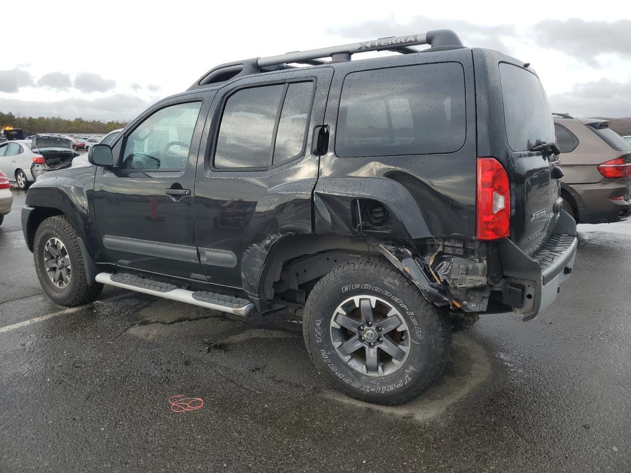 2014 NISSAN XTERRA X - Фото 2